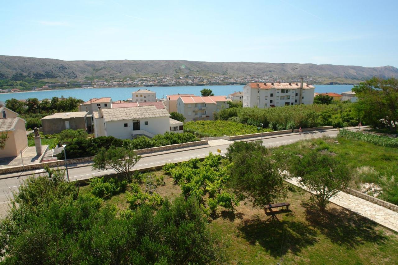 Apartments And Rooms With Parking Space Pag - 13060 Pag Town Dış mekan fotoğraf